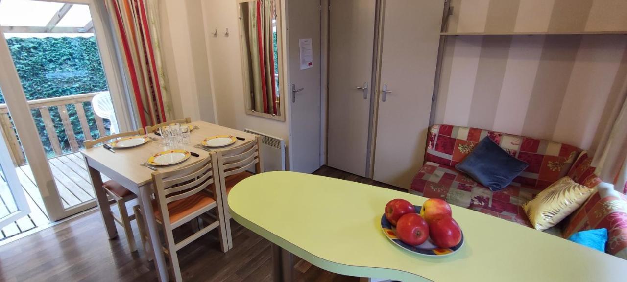 Mobil Home 6 Places ลาโรคด็องเตรง ภายนอก รูปภาพ